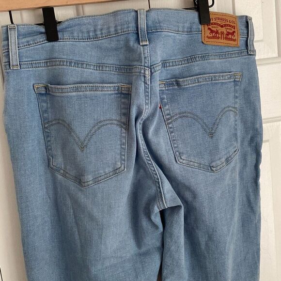 Levi's‎ Boyfriend Jeans Light Wash Size 30 - Picture 8 of 10